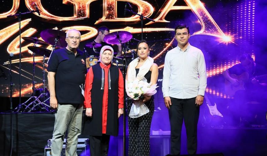 Çameli Kültür ve Doğa Sporları Festivali Tuğba Yurt Konseriyle Unutulmaz Bir Final Yaptı