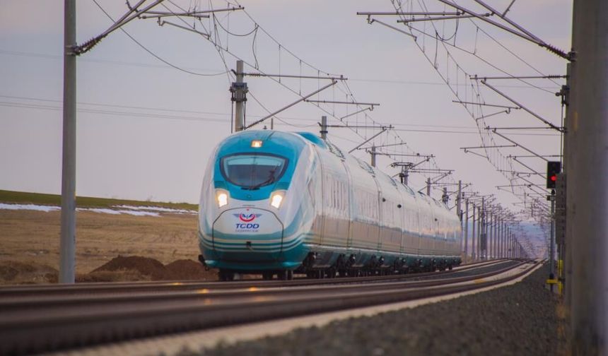Denizlil'de Tren Fiyatlarına Zam Geldi