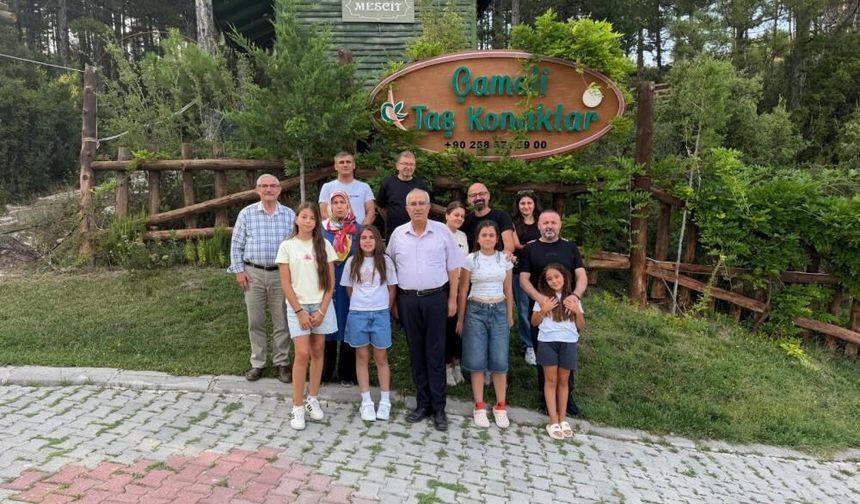 Dereceye Giren Çocuklar Çameli'de Ödüllendirildi