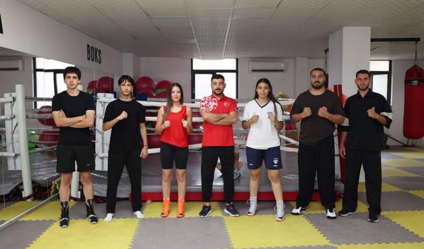 Boks Şampiyonası’nda Merkezefendi’yi Temsil Edecekler