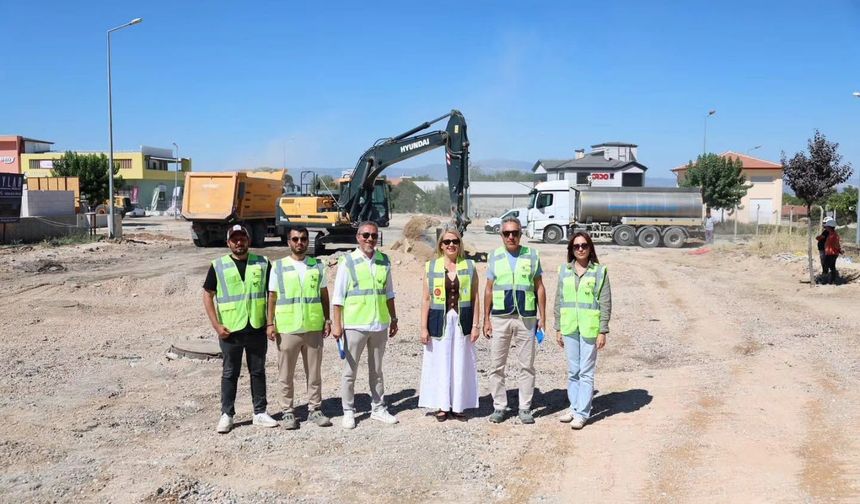 Merkezefendi'de Akıllı Kavşak Ve Üst Yapı Çalışmaları Devam Ediyor