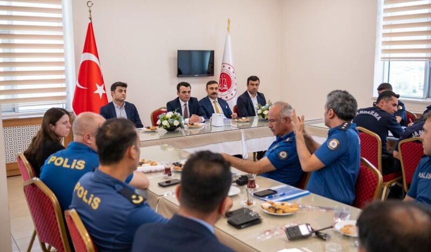 Cumhuriyet Başsavcılığı ve Kolluk Birimleri Arasında Değerlendirme Toplantısı