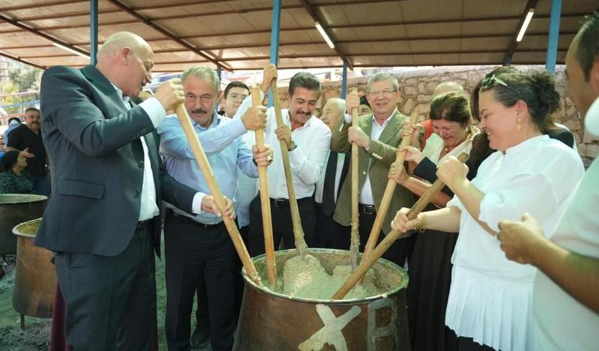 Babadağ Keşkek Festivalinde 45 Kazan Keşkek Dağıtıldı