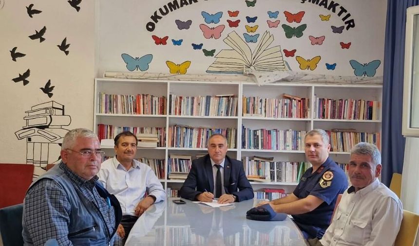 Çivril’de Jandarma Öğrenci Güvenliği İçin Sahada