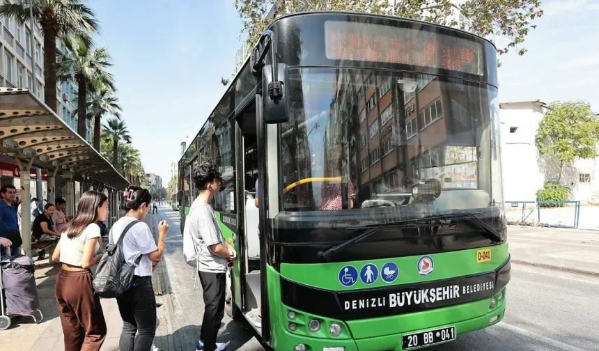 Ögrencilere Müjde İlk Hafta Otobüsler Ücretsiz