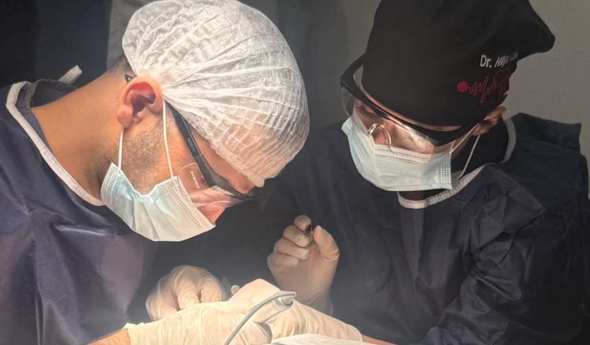 PAÜ Hastaneleri Dermatoloji Saç Ekimi Ünitesinde Saç Transplantasyonu Uygulamaları