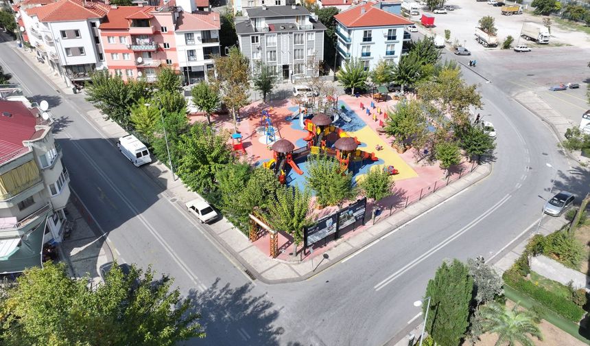 Pamukkale Belediyesi Park ve Sahaları Yeniliyor