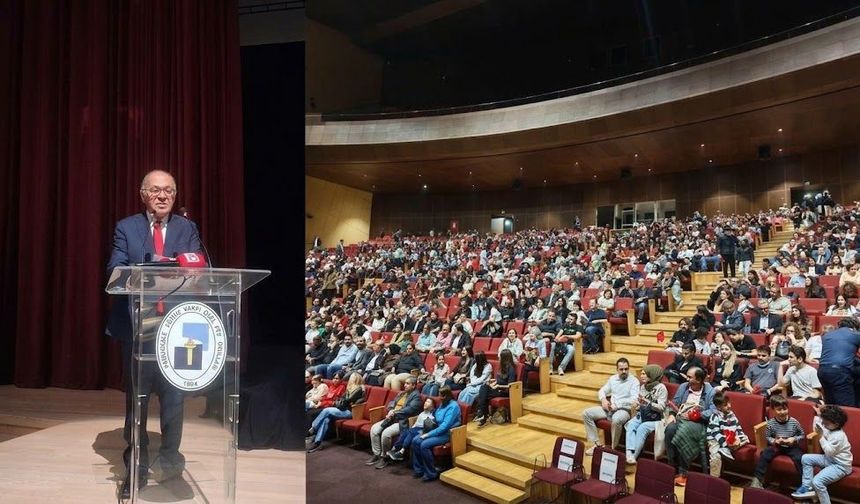 PEV Okulları’ndan 103. Yıla Özel “Hür” Gösterisi: Anıtkabir’de Dalgalanan Bayrak Denizli’ye Geldi!