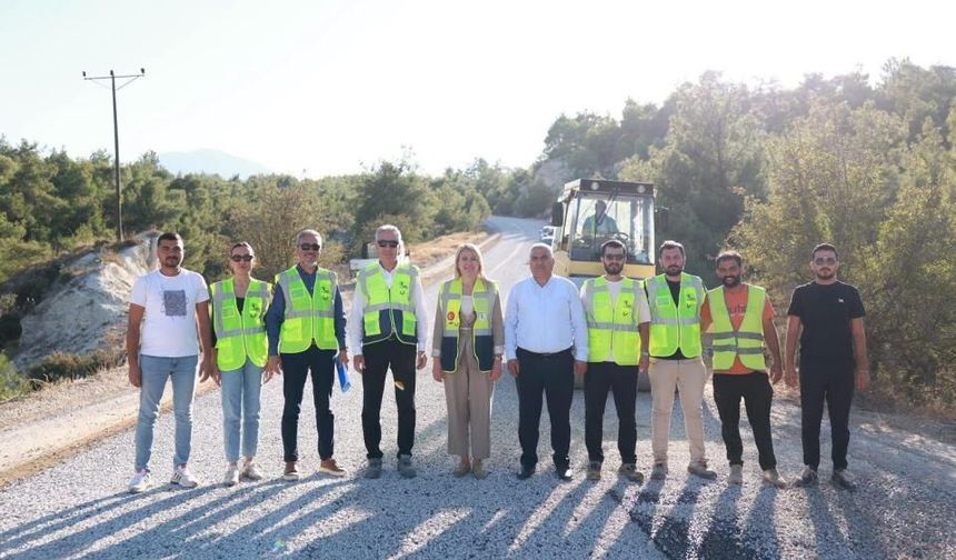 Başkan Doğan, Yeşilyayla-Hacıeyüplü Arasındaki Asfalt Çalışmalarını İnceledi