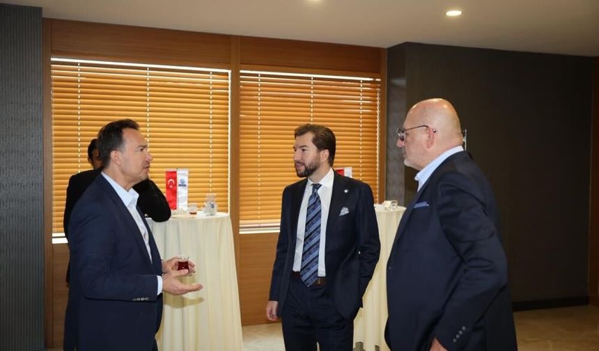 DENİB’de ‘İnsan ve Yapay Zeka İş Birliği’ eğitimi gerçekleştirildi