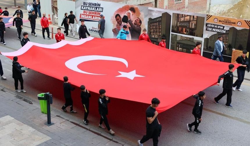 Amatör Spor Haftasında Sporcular Kortejde Buluştu