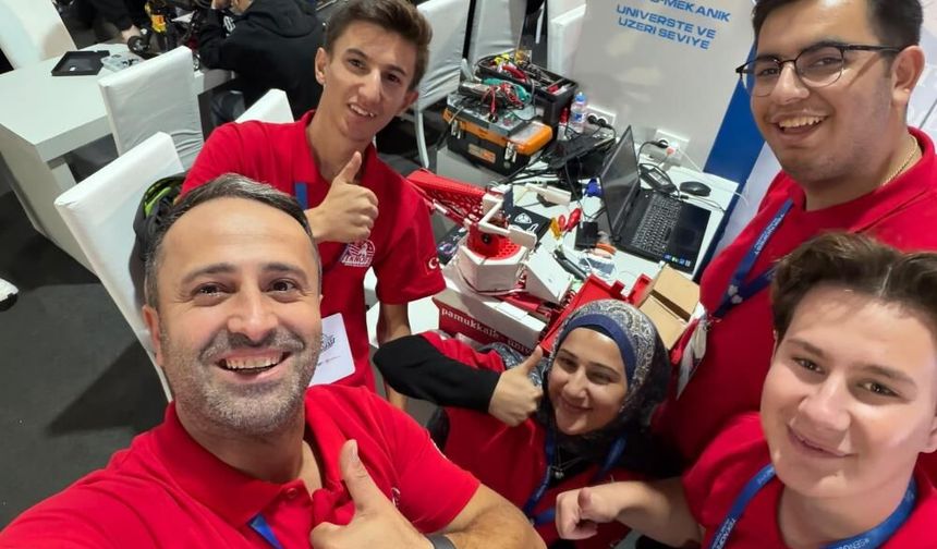 Çivril'in Gençleri TEKNOFEST 2026'da Finale Kaldı