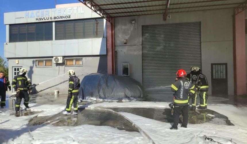 Denizli'de Şarjdaki Elektrikli Araç Alev Aldı
