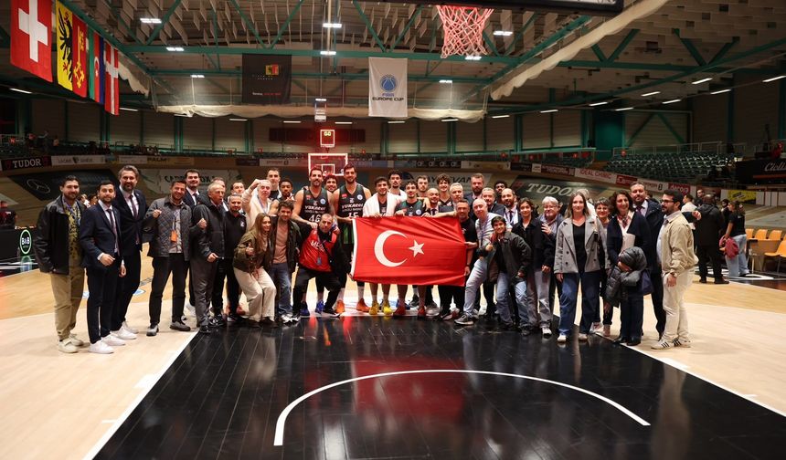 Zafer Aktaş: “Oyuncularımla Gurur Duyuyorum”