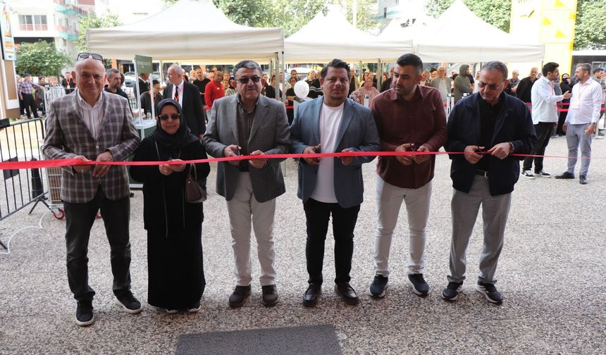Denizli'nin Leblebisi Antalya'da Gündem Oldu! Gece Yarısından İtibaren Kuyruğa Girdiler