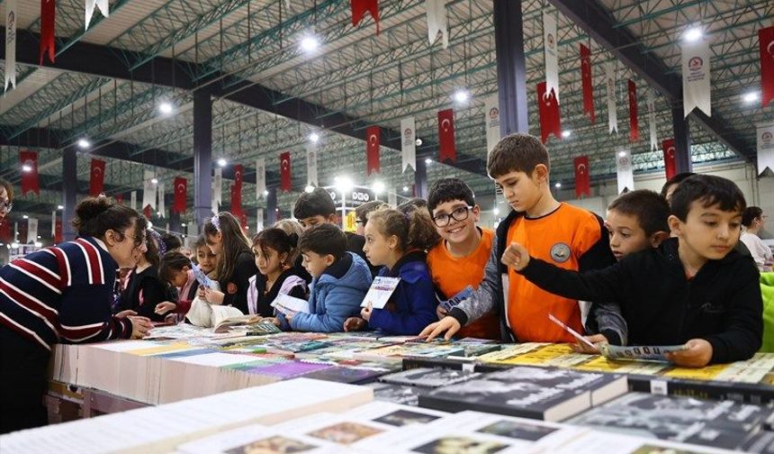 Büyükşehir'den Denizli Kitap Fuarı'na Ücretsiz Ulaşım Kolaylığı