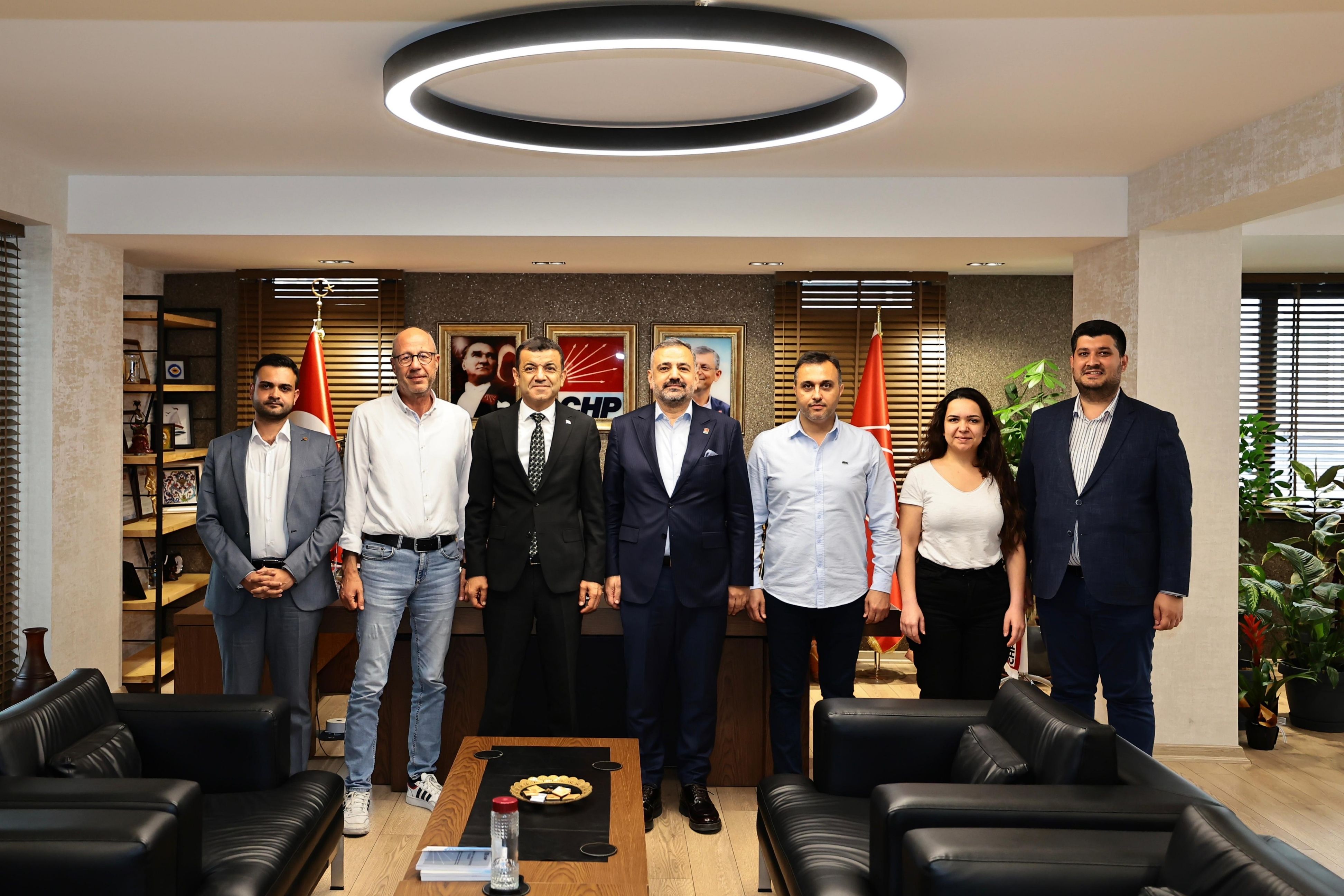 Chp İzmir İl Başkanlığı Ziyaret