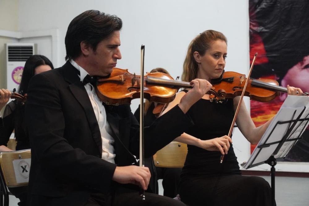 İzmir Senfoni Orkestrası Çivril’de Ilk Kez Sahneye Çıktı (2)