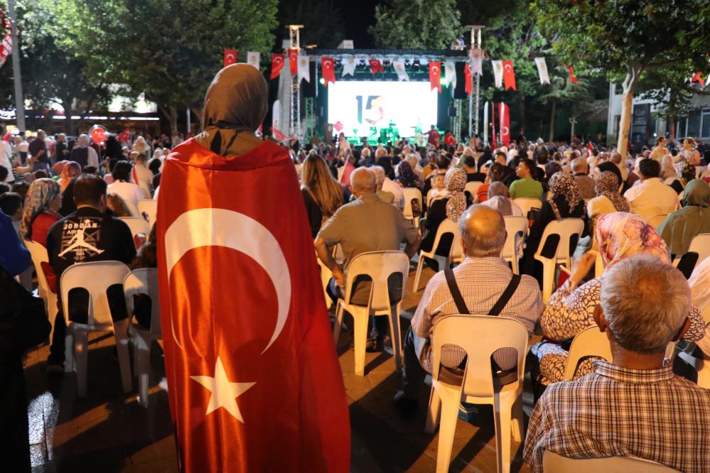 Deni̇zli̇, 15 Temmuz’da Tek Yürek Oldu (5)