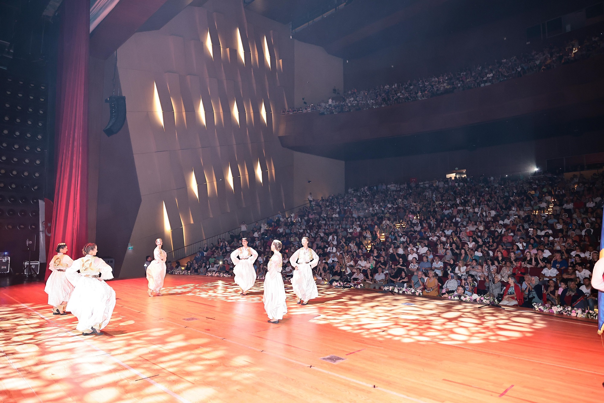 Halk Dansları Festivali Sona Erdi (1)-1