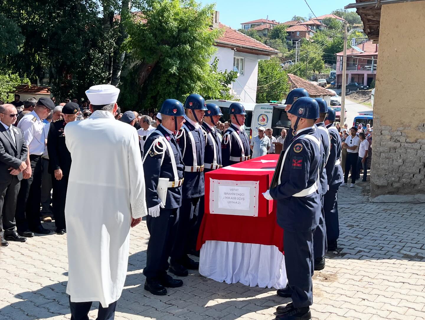 Şehi̇t Daşçi, Askeri̇ Törenle Uğurlandi (2)