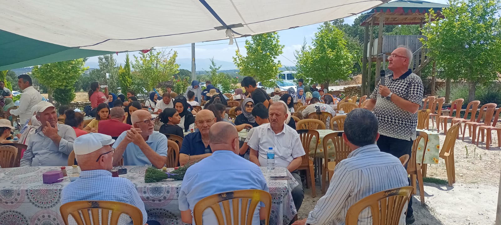 Tarla Günü Şenliği’nde 2 Bin Kişi Buluştu (1)