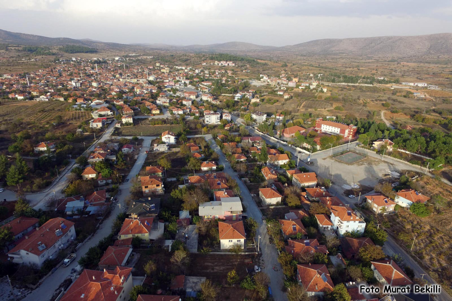 Beki̇lli̇’deki̇ Yangini Arsa Satarak Söndürmüşler (2)