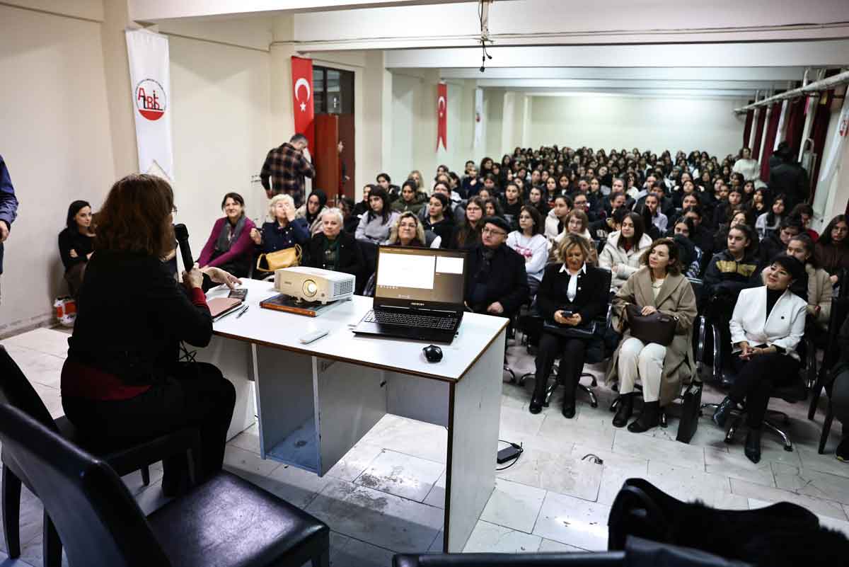 Buyuksehir Kent Konseyi Kadin Meclisinden Hijyen Egitimi2