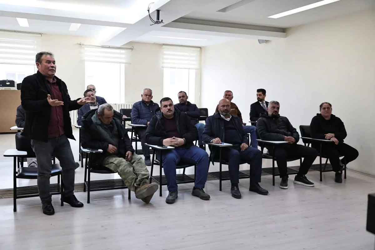 Baskanlar Tutun Ureticileriyle Bir Araya Geldi1