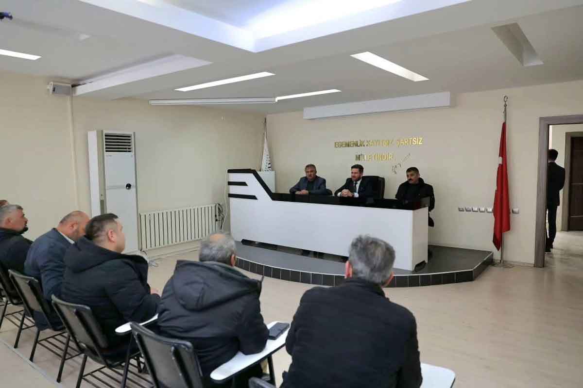 Baskanlar Tutun Ureticileriyle Bir Araya Geldi3