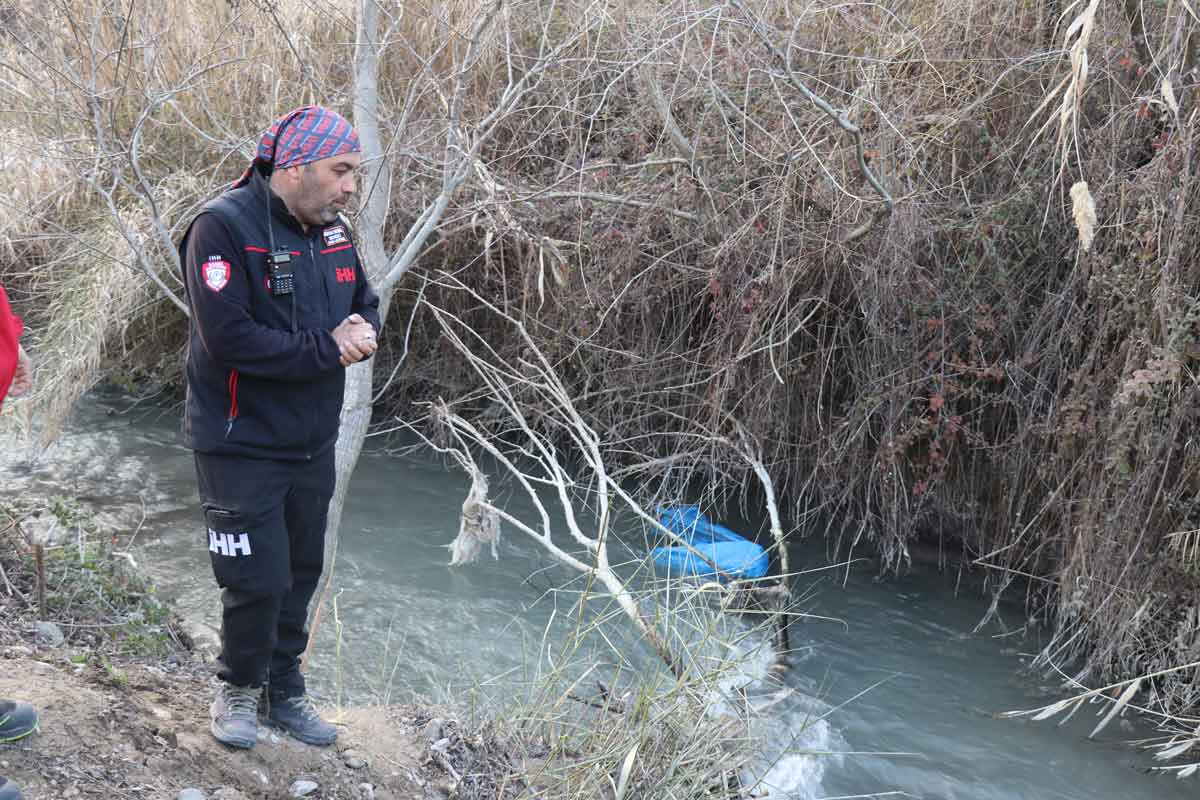 Nazlidan Umutlu Haber Bekleyen Ailesi Acili Haberle Yikildi6