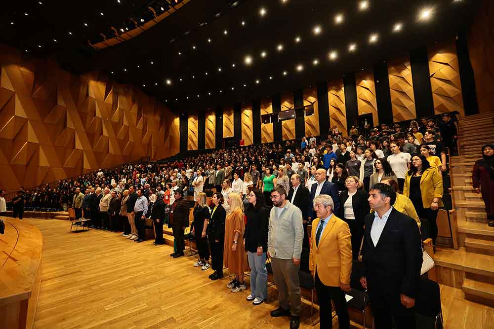 8 Uluslararasi Denizli Cam Bienali Basladi 3