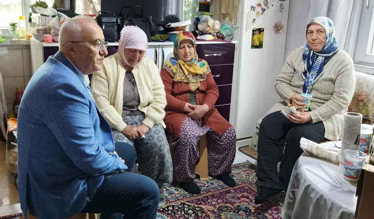 Baskan Arslan Kuzenlerin Acisini Paylasti