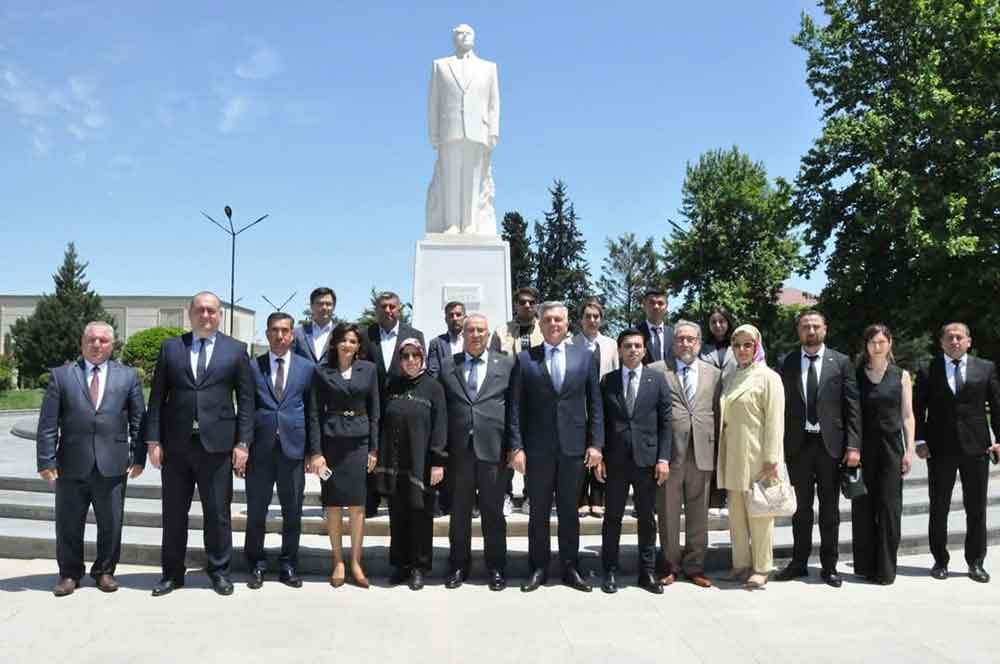 Cameli Heyeti Kardes Ulke Azerbaycanda Temaslarda Bulundu 2