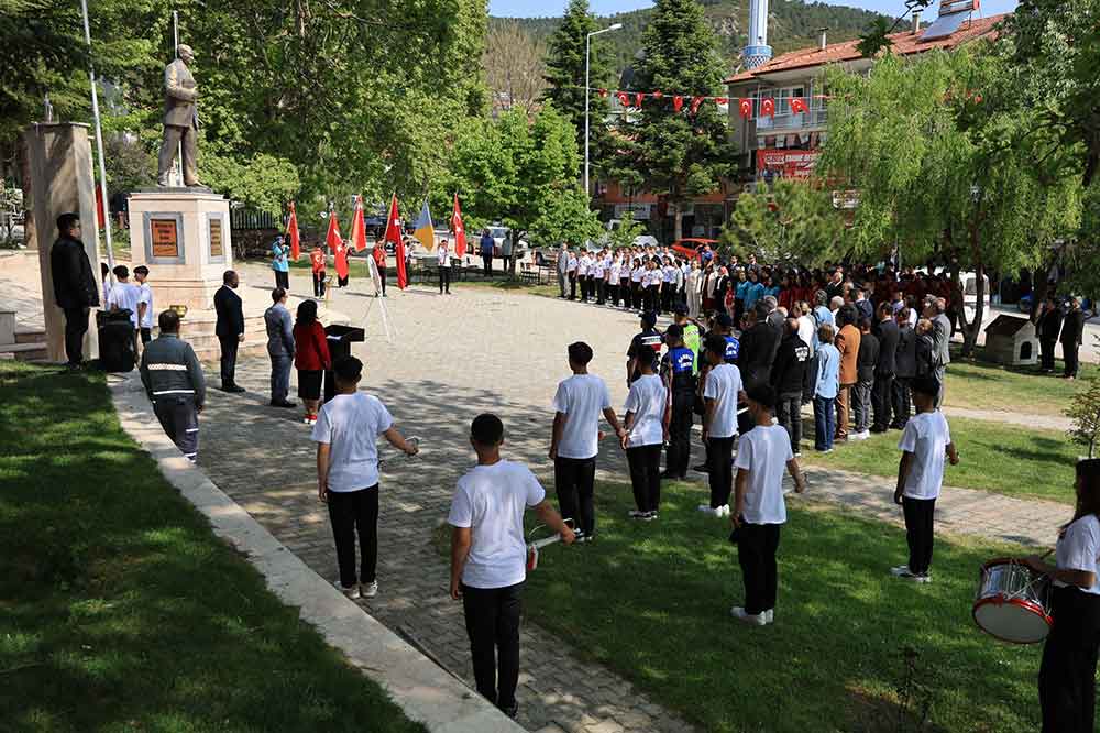 Camelide 19 Mayis Ataturku Anma Genclik Ve Spor Bayrami Coskulu Torenlerle Kutlandi 3
