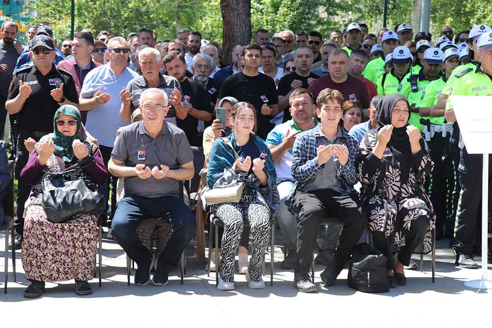 Denizli Emniyetinin Aci Kaybi Polis Memuru Tarik Gundogdu Veda Etti 1