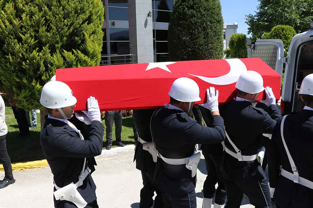 Denizli Emniyetinin Aci Kaybi Polis Memuru Tarik Gundogdu Veda Etti 3