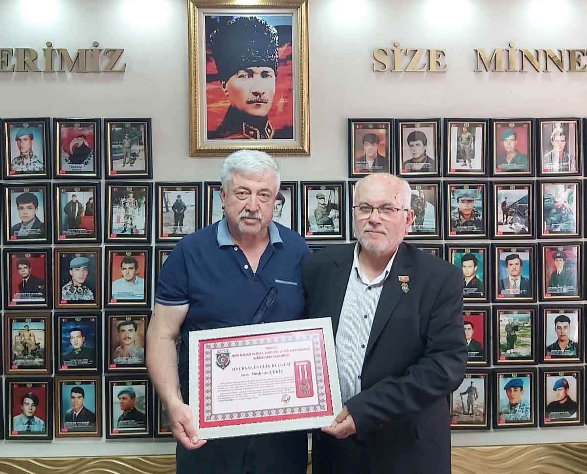 Denizlide Yoruklerin Gazi Ve Sehit Ailelerine Destegine Onursal Uyelik2