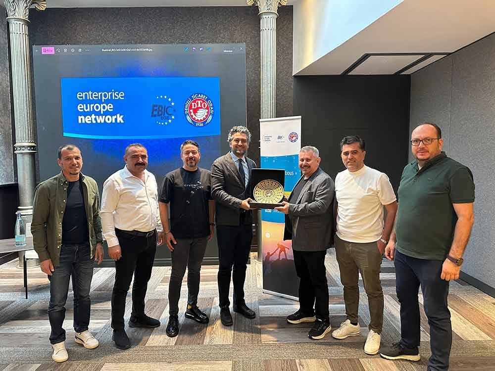 Dto 45 Uyesiyle Barcelona Otomotiv Fuarina Cikarma Yapti 2
