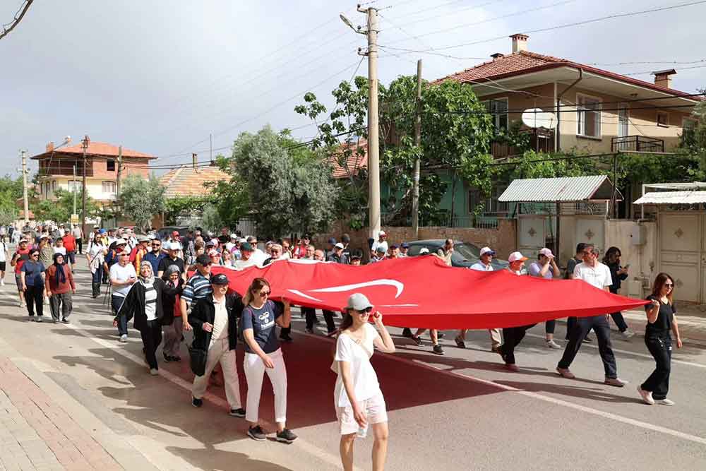 Geleneksel Kizilcaboluk Yuruyusu 25 Kez Gerceklesti 2