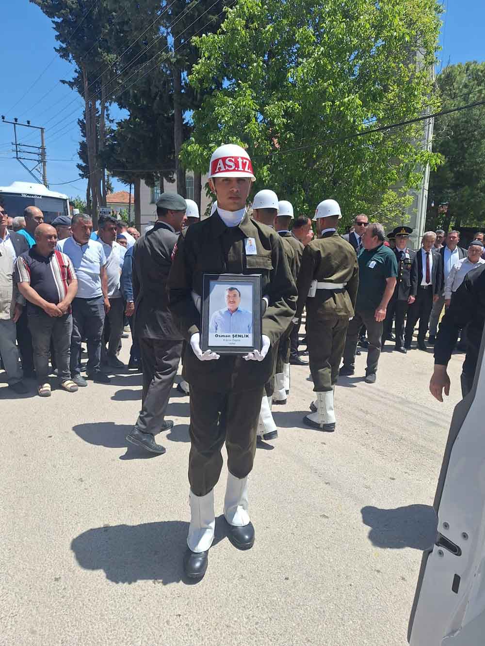 Kibris Gazisi Osman Senlik Son Yolculuguna Ugurlandi 2