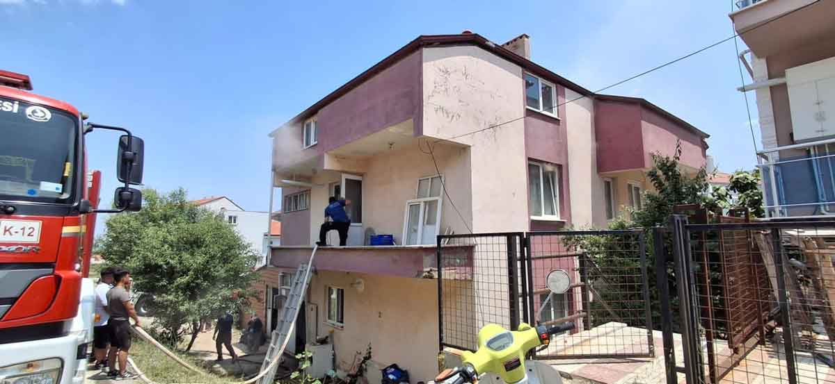 Denizli Kale Bayram Yangin Cikti3