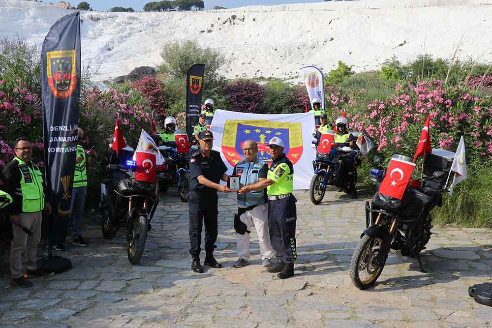 Denizlide Jandarma Teskilatinin 186 Yilina Ozel Kentte Konvoy Turu 2