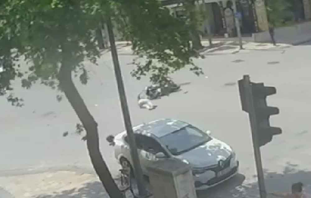 Polisten Kacmak Isterken Canindan Oluyordu 1