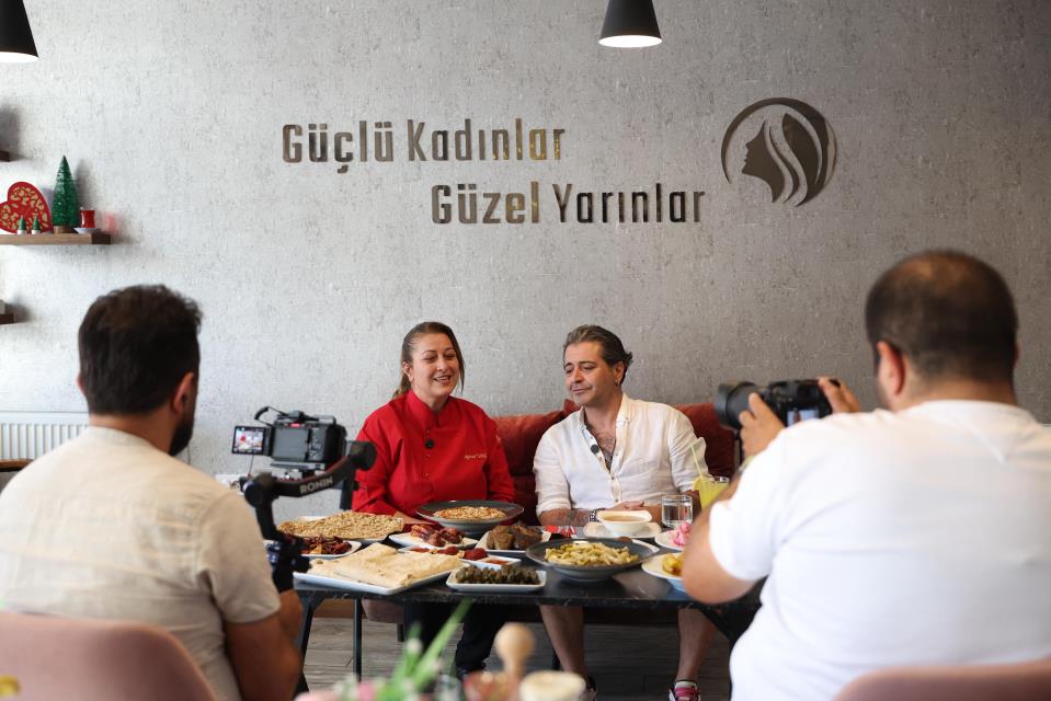 R V0 T W18 6 2025 Ü N L Ü Ş E F H A Z E R A M A N İ, M E R K E Z E F E N D İ K A D I N K O O P E R A T İ F İ’ N E H A Y R A N K A L D I(2)