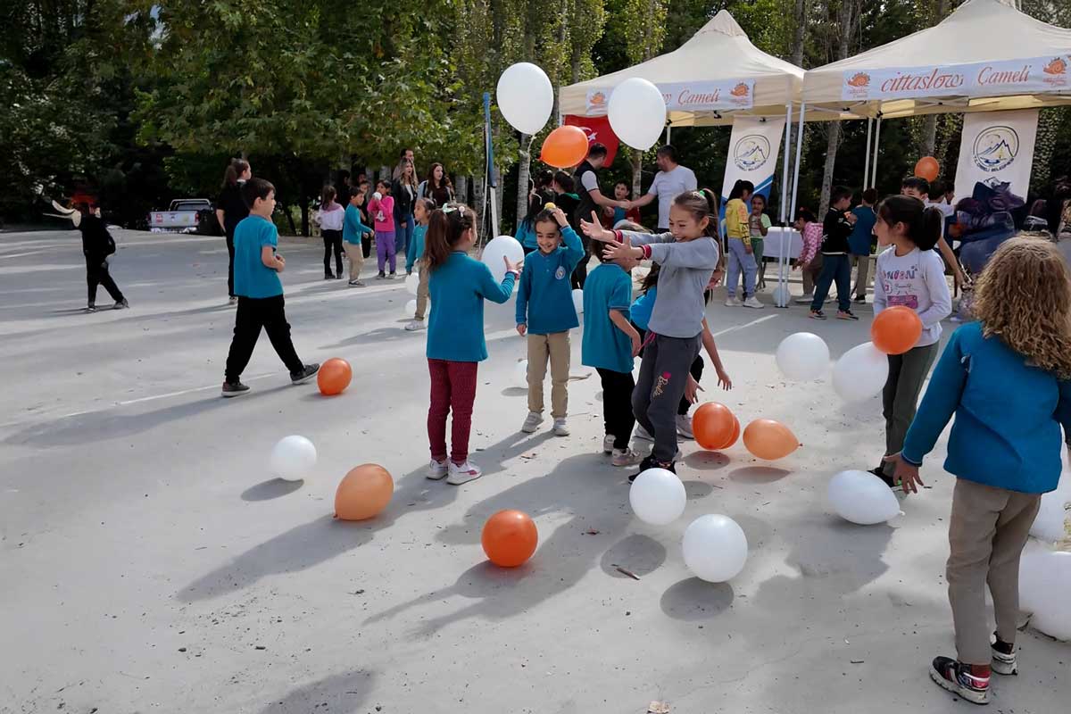 Camelide Cittaslow Sunday Etkinlikleri Minik Eller Buyuk Nefes