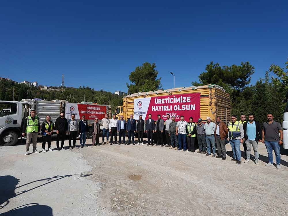 Denizli Buyuksehirden Yanginzedelere Yem Ve Saman Destegi 2