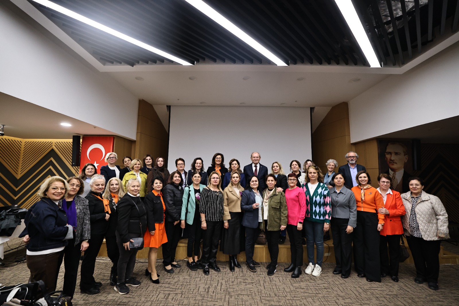 25 Kasım’da Şiddetsiz Bir Denizli Için ‘Mutlu İnsanlar Şehri’ Mesajı (3)