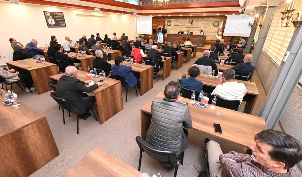 Baskan Erdogan Meclis Uyelerine Biz Bir Aileyiz Diye Seslendi 2