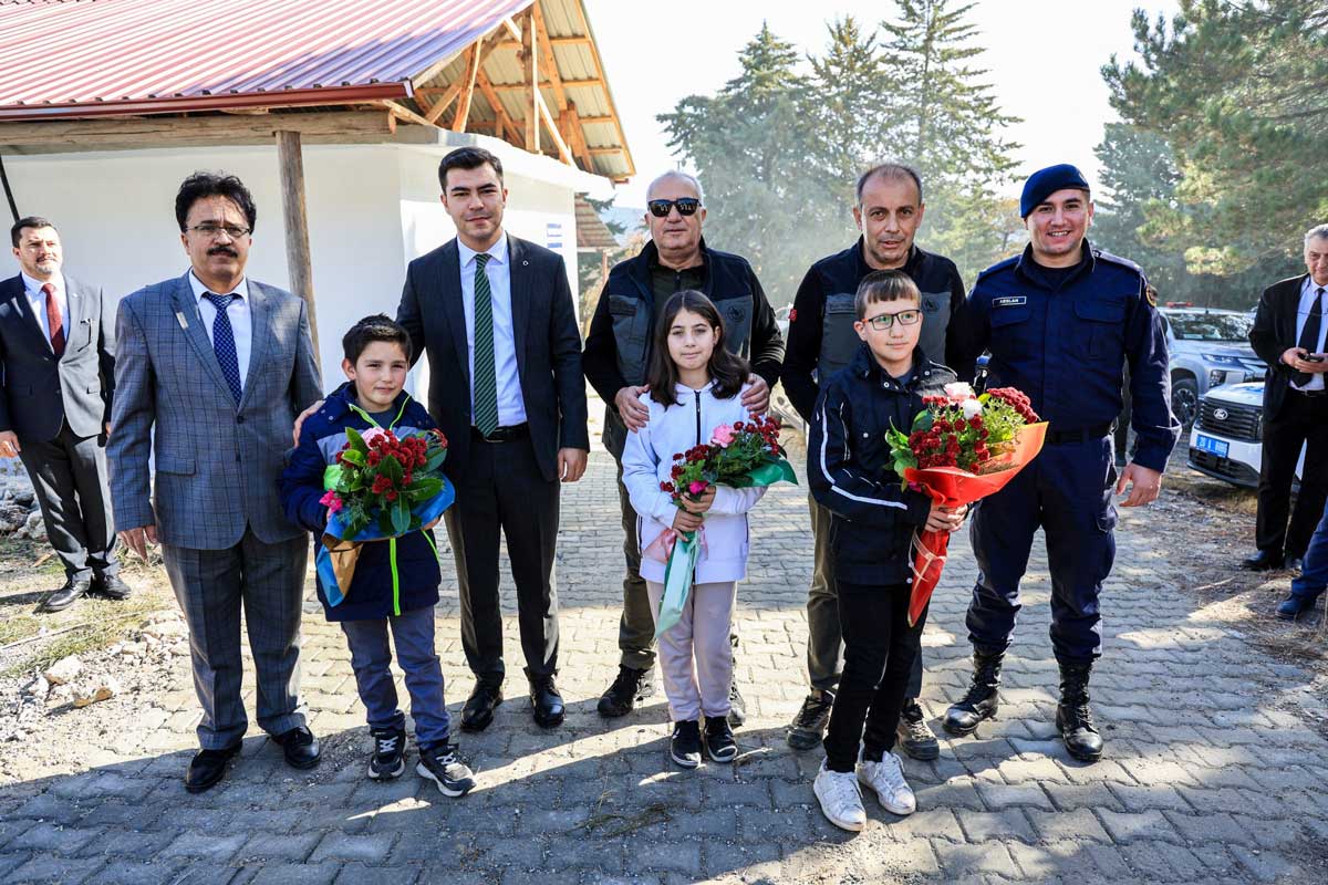 Camelide 11 Kasim Milli Agaclandirma Gunu Kapsaminda Fidanlar Toprakla Bulustu2